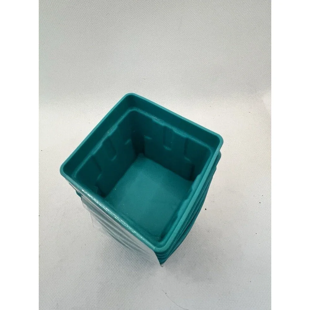 6 tiny Baking Cups Muffin Holders silicone Pots By Fred Friends spring kitchen